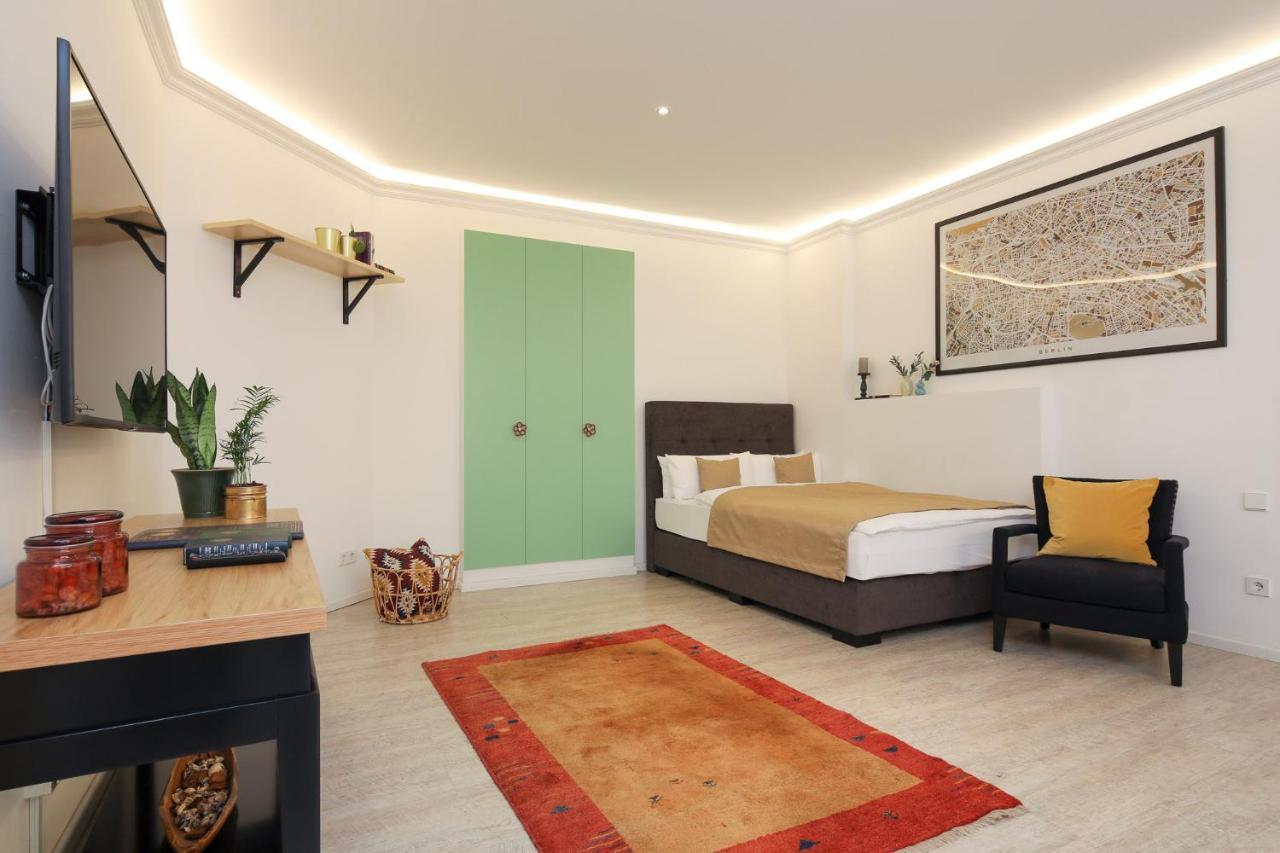 5 Personen Altbau Nahe Kurfuerstendamm - Shakespeare Berlin Extérieur photo
